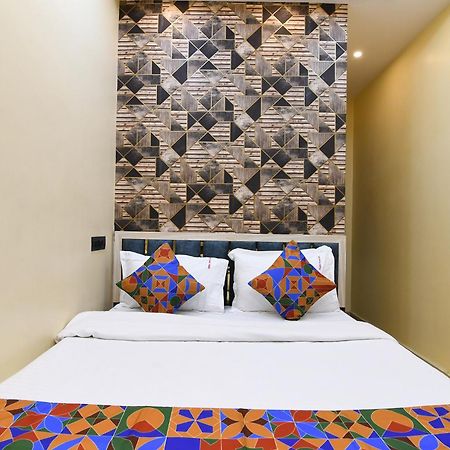 כלכותה Fabhotel Royal Park Inn - Nr Eden Garden Stadium מראה חיצוני תמונה