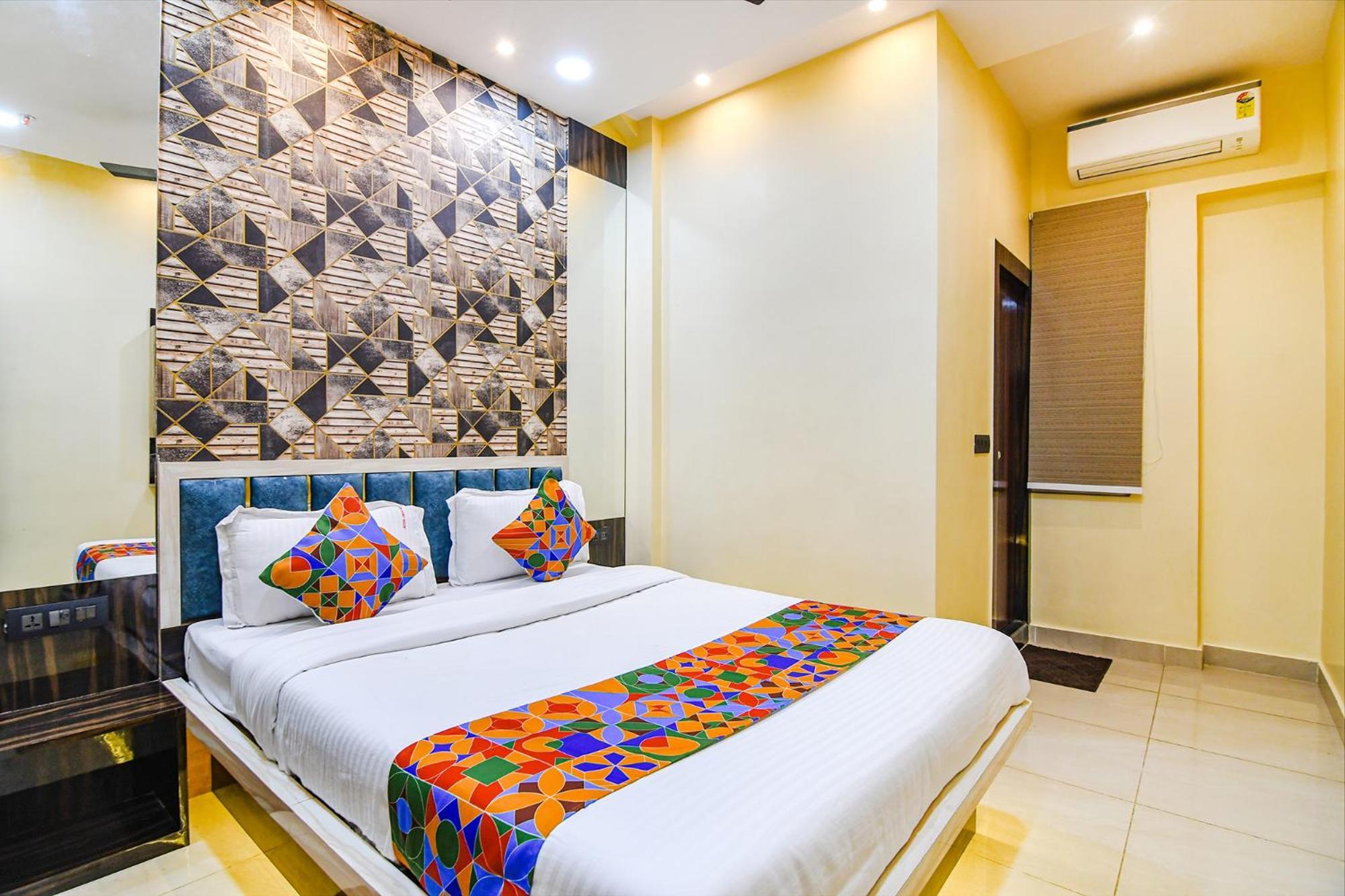 כלכותה Fabhotel Royal Park Inn - Nr Eden Garden Stadium מראה חיצוני תמונה
