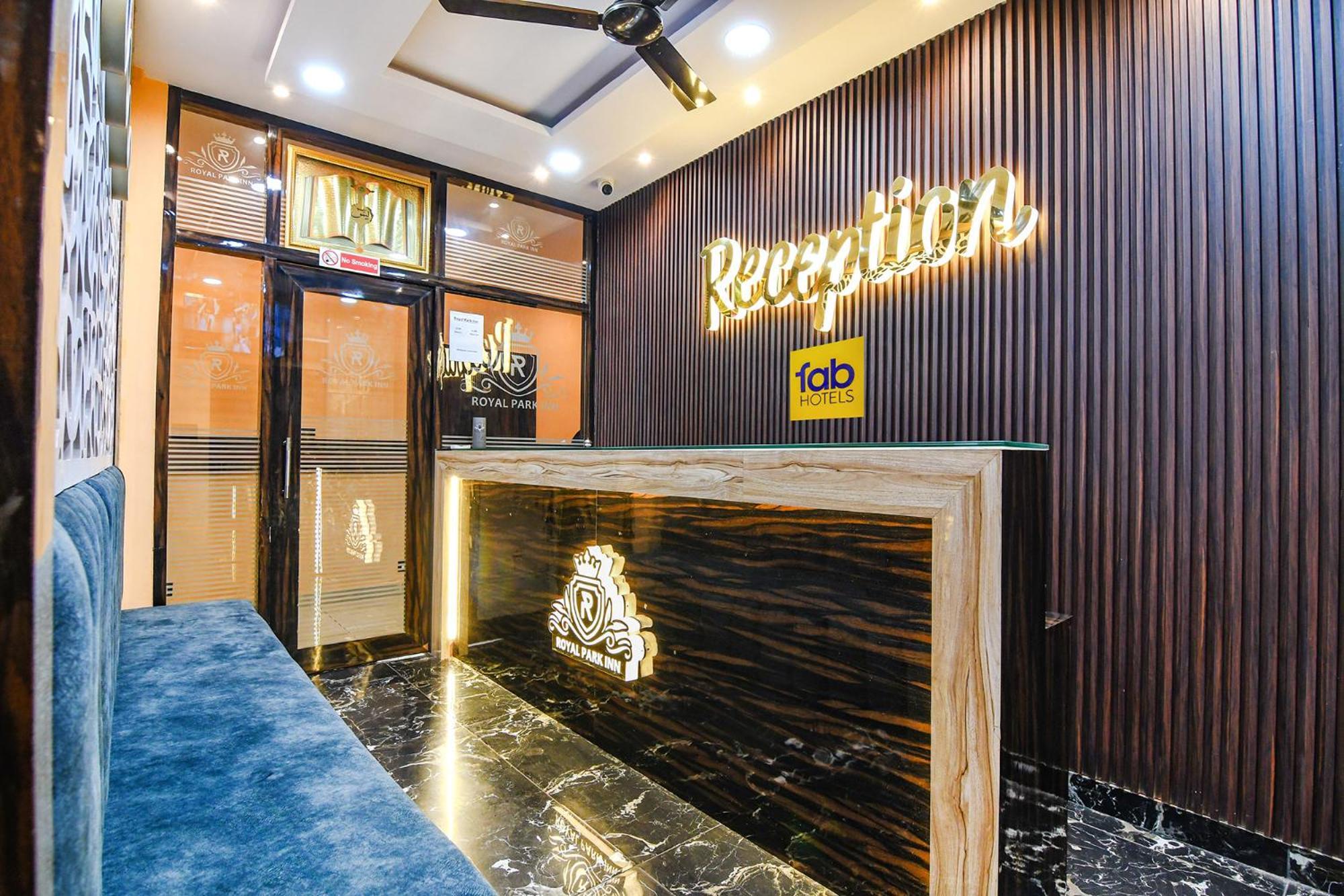 כלכותה Fabhotel Royal Park Inn - Nr Eden Garden Stadium מראה חיצוני תמונה