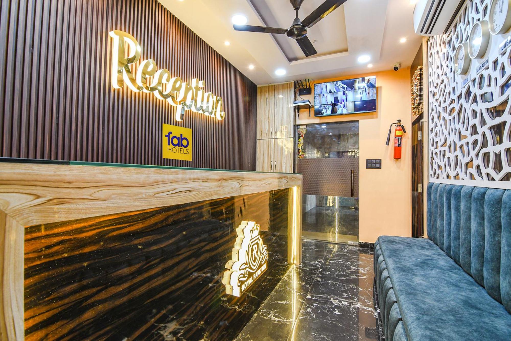 כלכותה Fabhotel Royal Park Inn - Nr Eden Garden Stadium מראה חיצוני תמונה